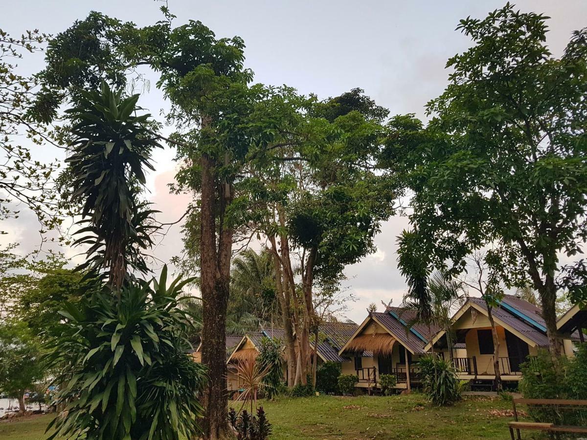 ฺbay Yard Hut Hotel Koh Chang Luaran gambar